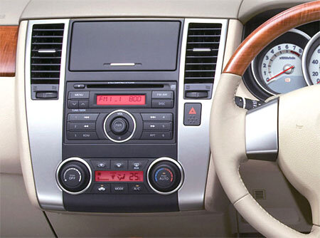 Incar RNS-FC158 | 9" переходная рамка Nissan Tiida 2004-2013 (пр/лев руль) черная Incar RNS-FC158 | 9" переходная рамка Nissan Tiida 2004-2013 (пр/лев руль) черная
