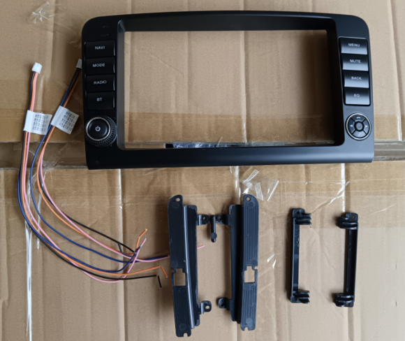 Carav 22-1864 | 9" переходная рамка Mercedes-Benz M-Class (W164) 2005-2011, GL-Class (X164) 2006-2012 (Ver.2)